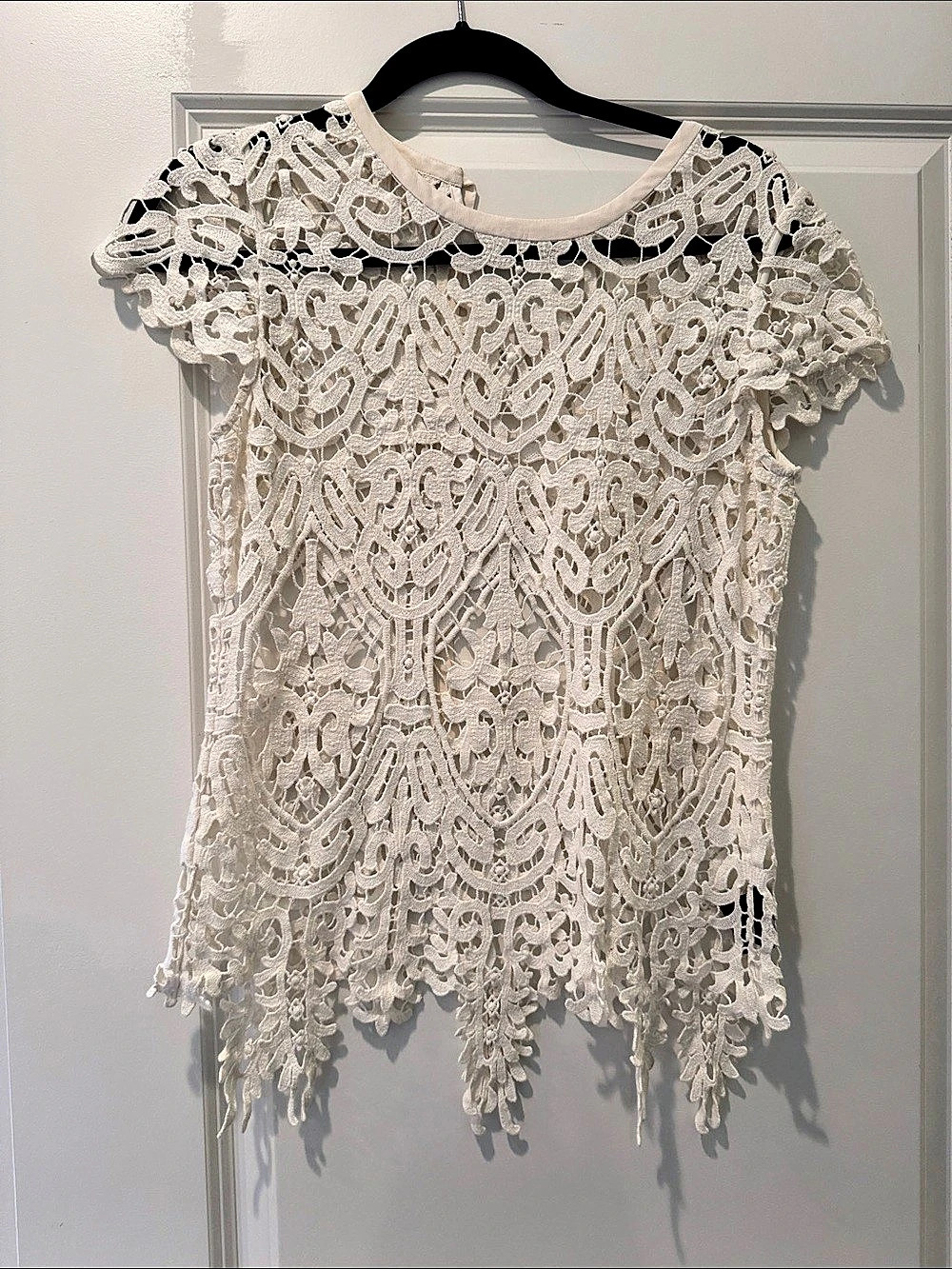 dolce vita Lace Fringe Top in White Small Like New
